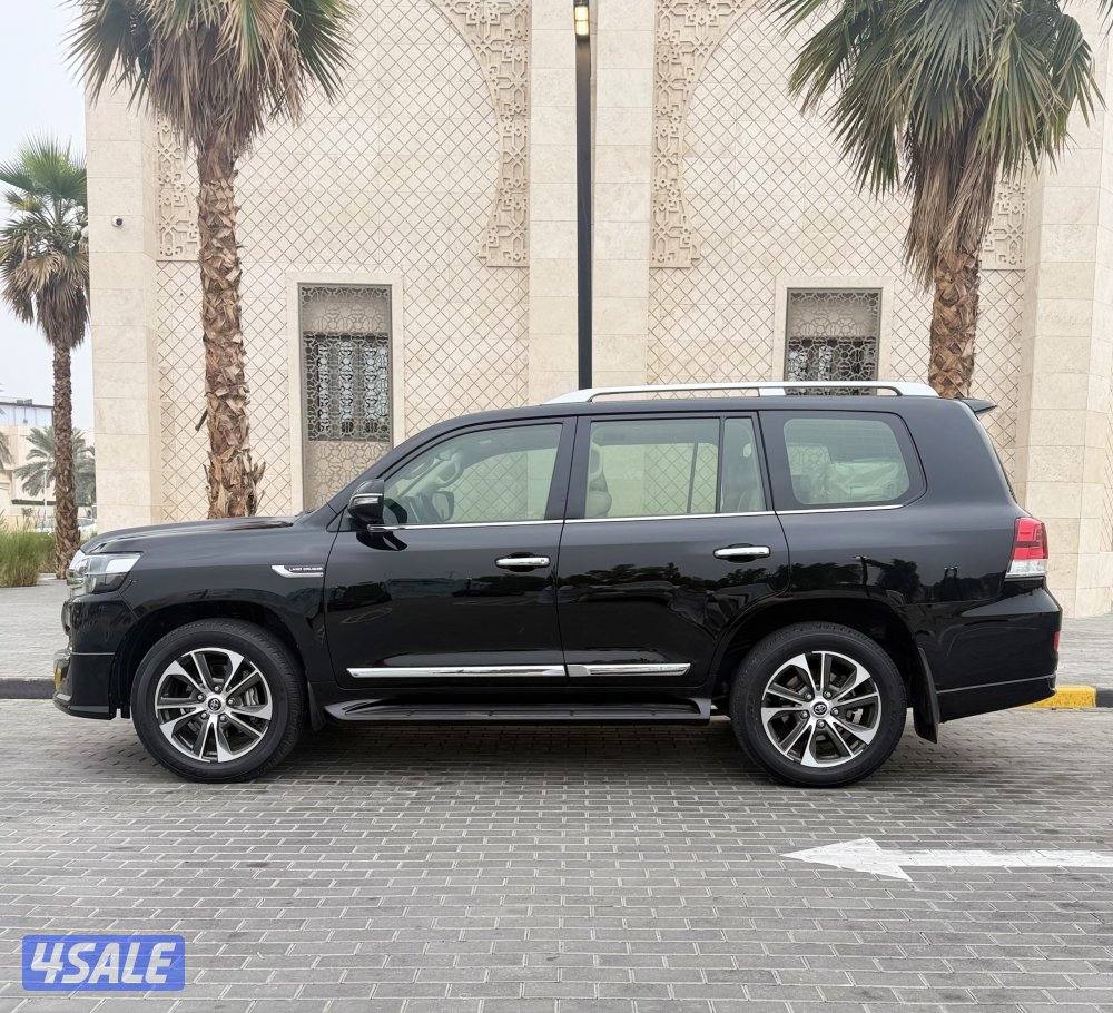 لاندكروزر GXR قراند تورنق 20201