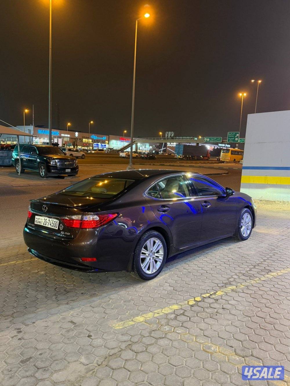 للبيع لكزس موديل 2013 ماشي 254 مفتاحين الوكاله2