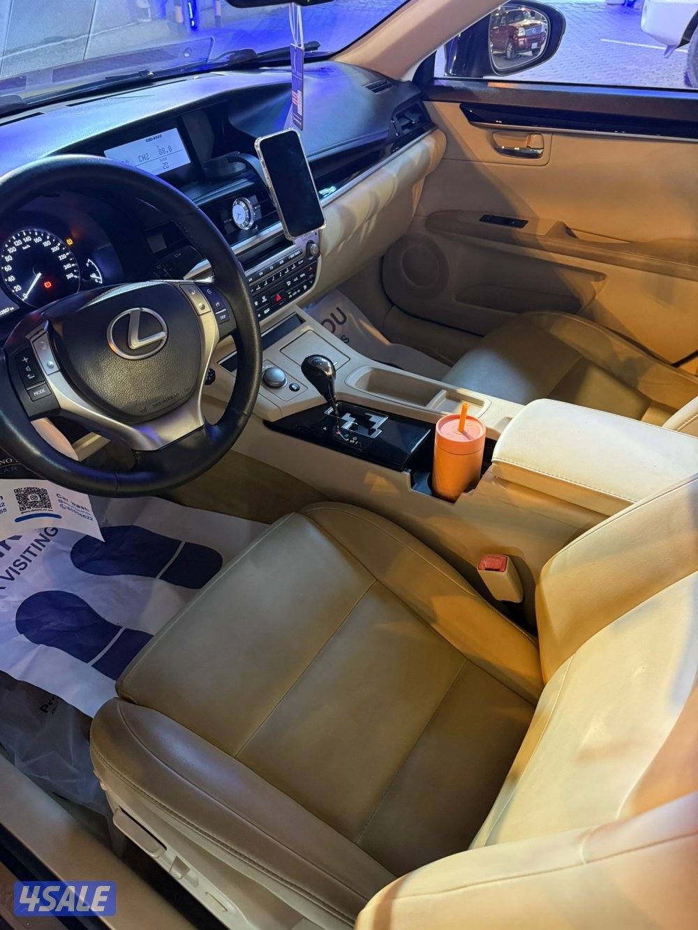 للبيع لكزس موديل 2013 ماشي 254 مفتاحين الوكاله3
