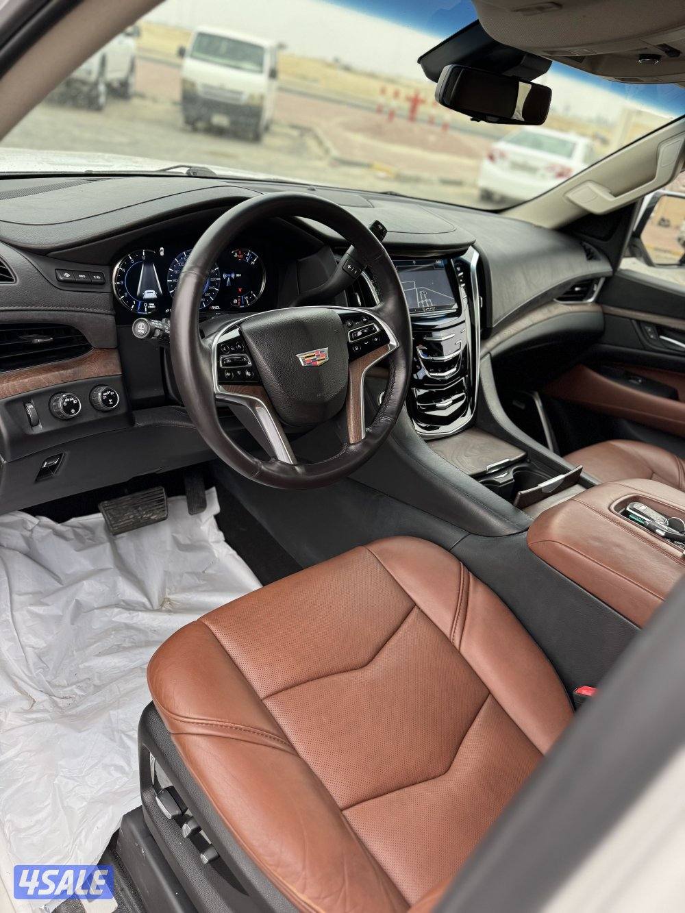 كاديلاك اسكاليد بريميوم وارد قطر صبغ قطعتين شرط الفحص جير مكينه شاصي8
