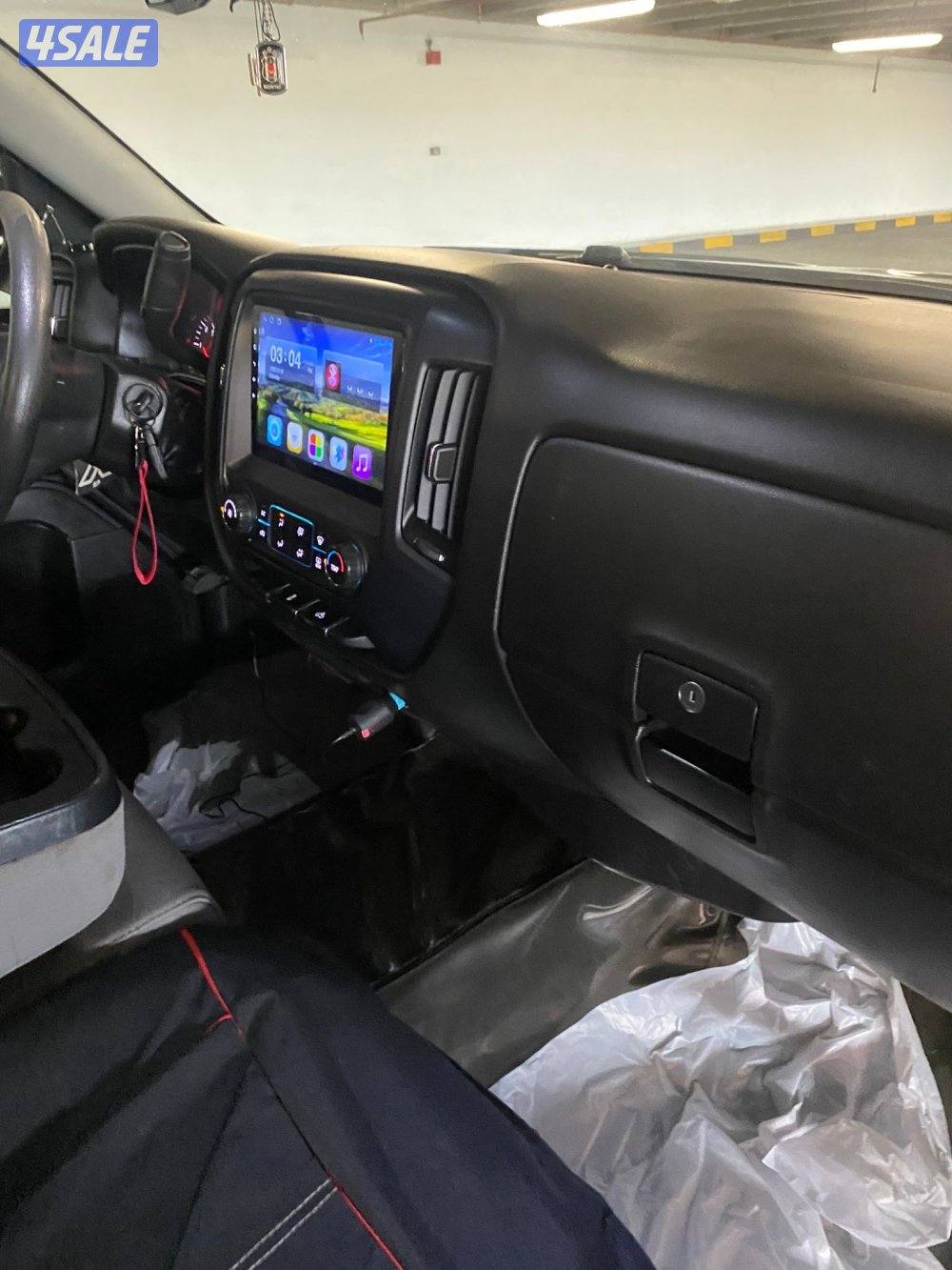 ‏وانيت سلفرادو 20175