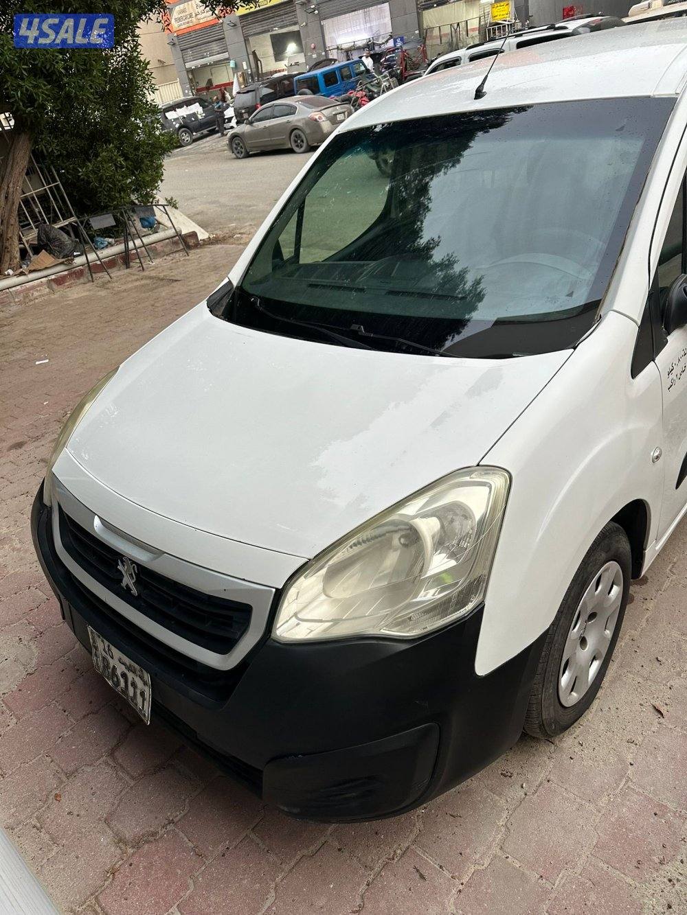 للبيع بيجو بارتنر٢٠١٩2