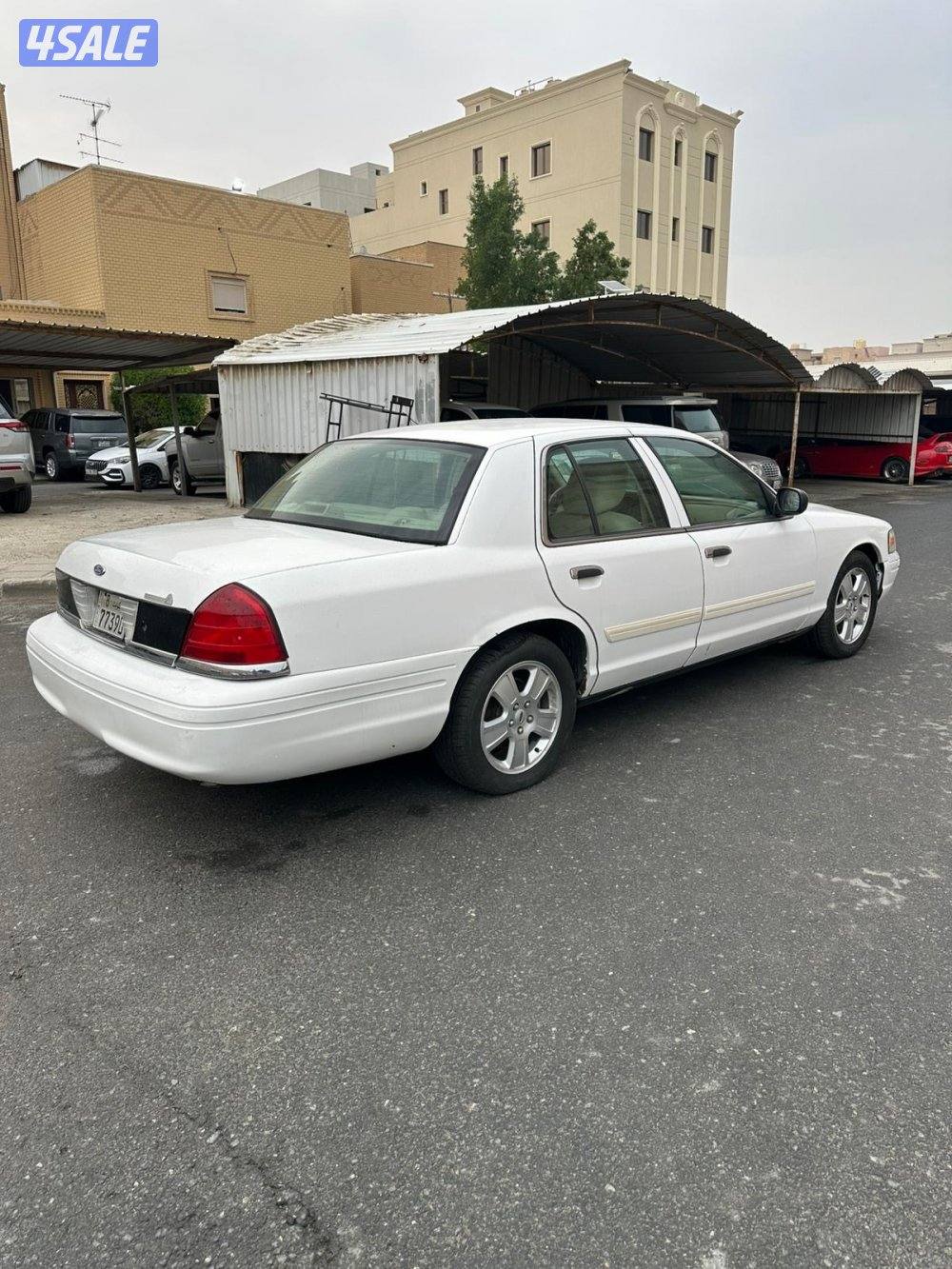 للبيع فورد فكتوريا الحاله جيده جداً0