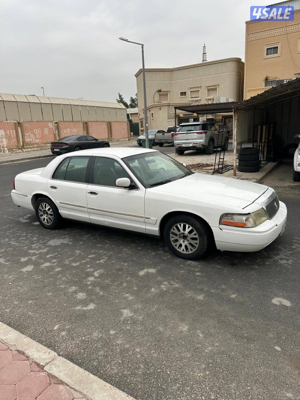 للبيع ماركيز 2003 بحاله جيده0