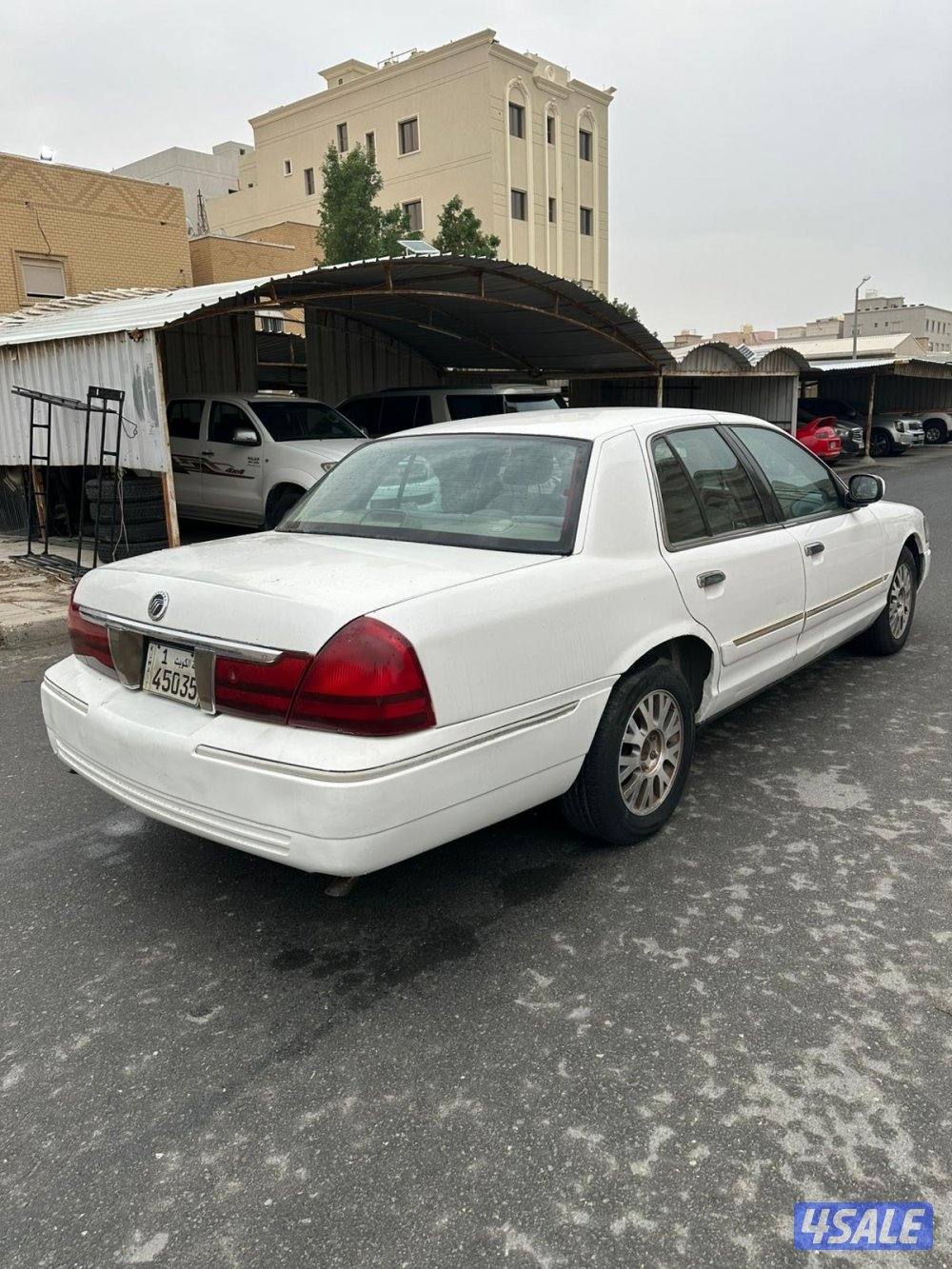 للبيع ماركيز 2003 بحاله جيده1