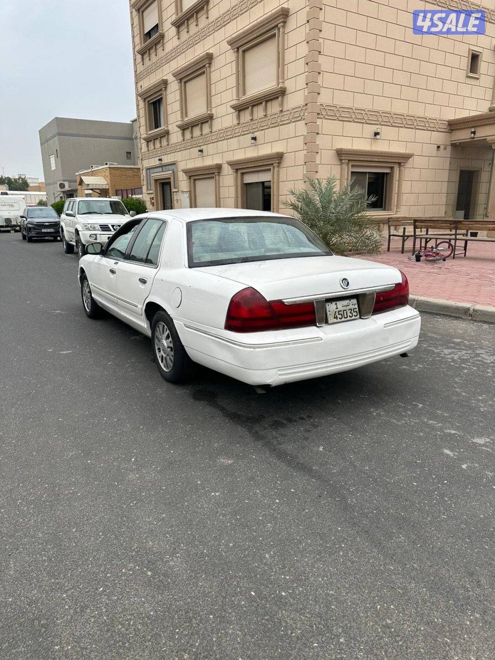 للبيع ماركيز 2003 بحاله جيده2