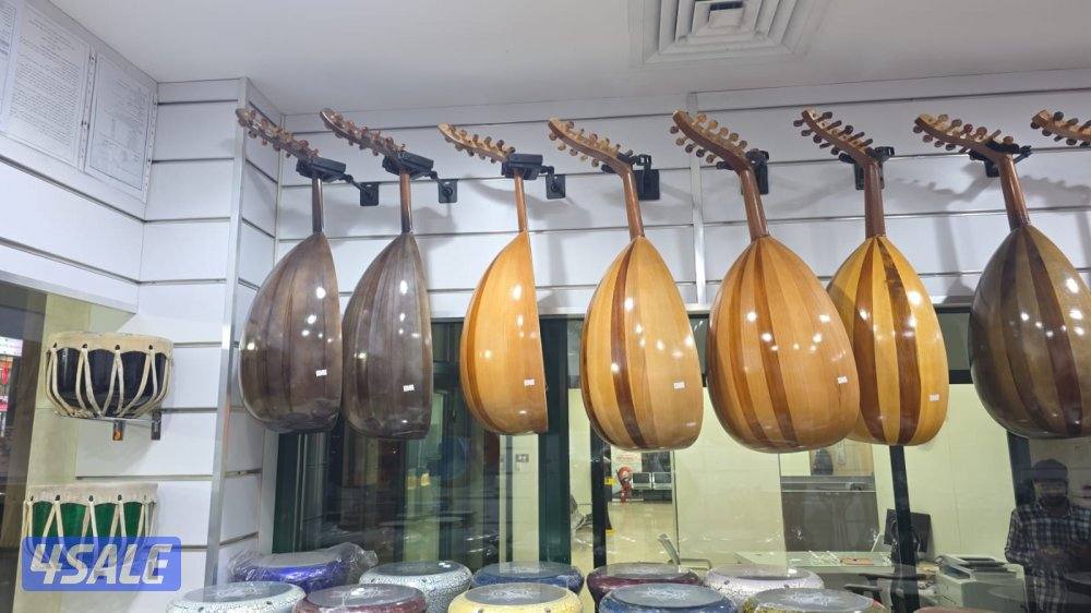 عود تعليمي مصري جديد مع شنطة وريشتين سعره 350