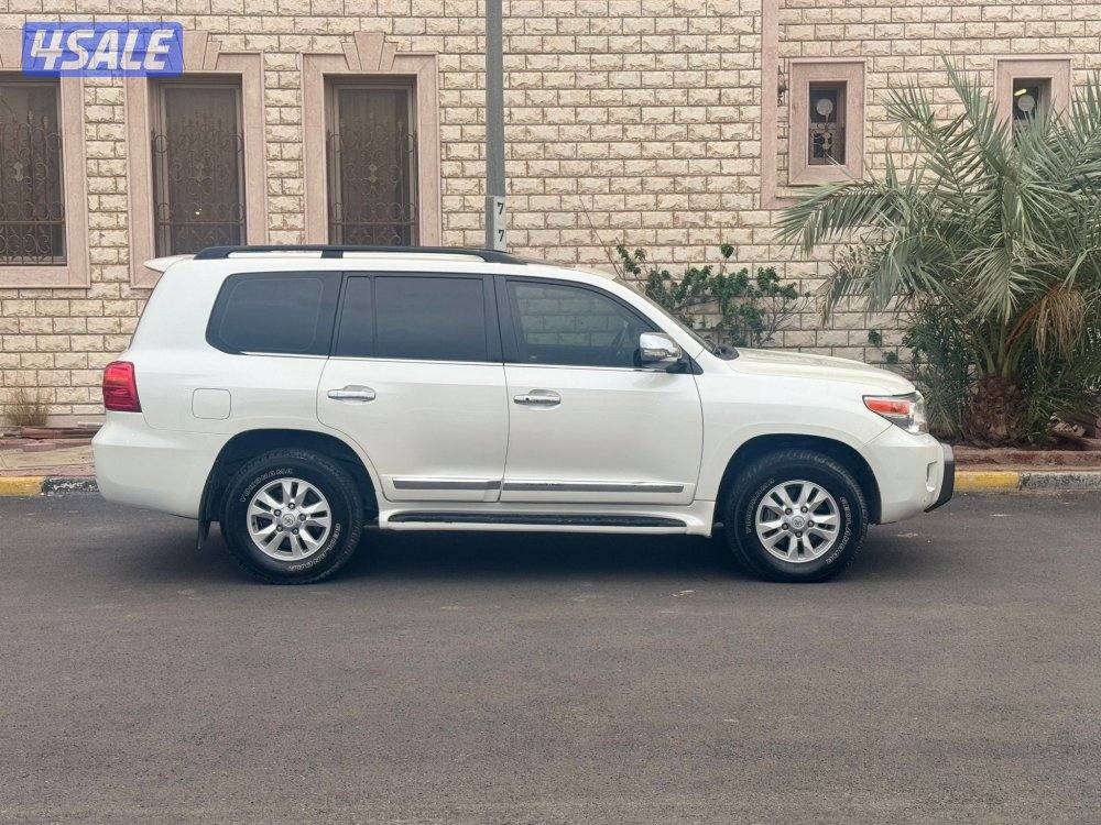 لاندكروز 20131