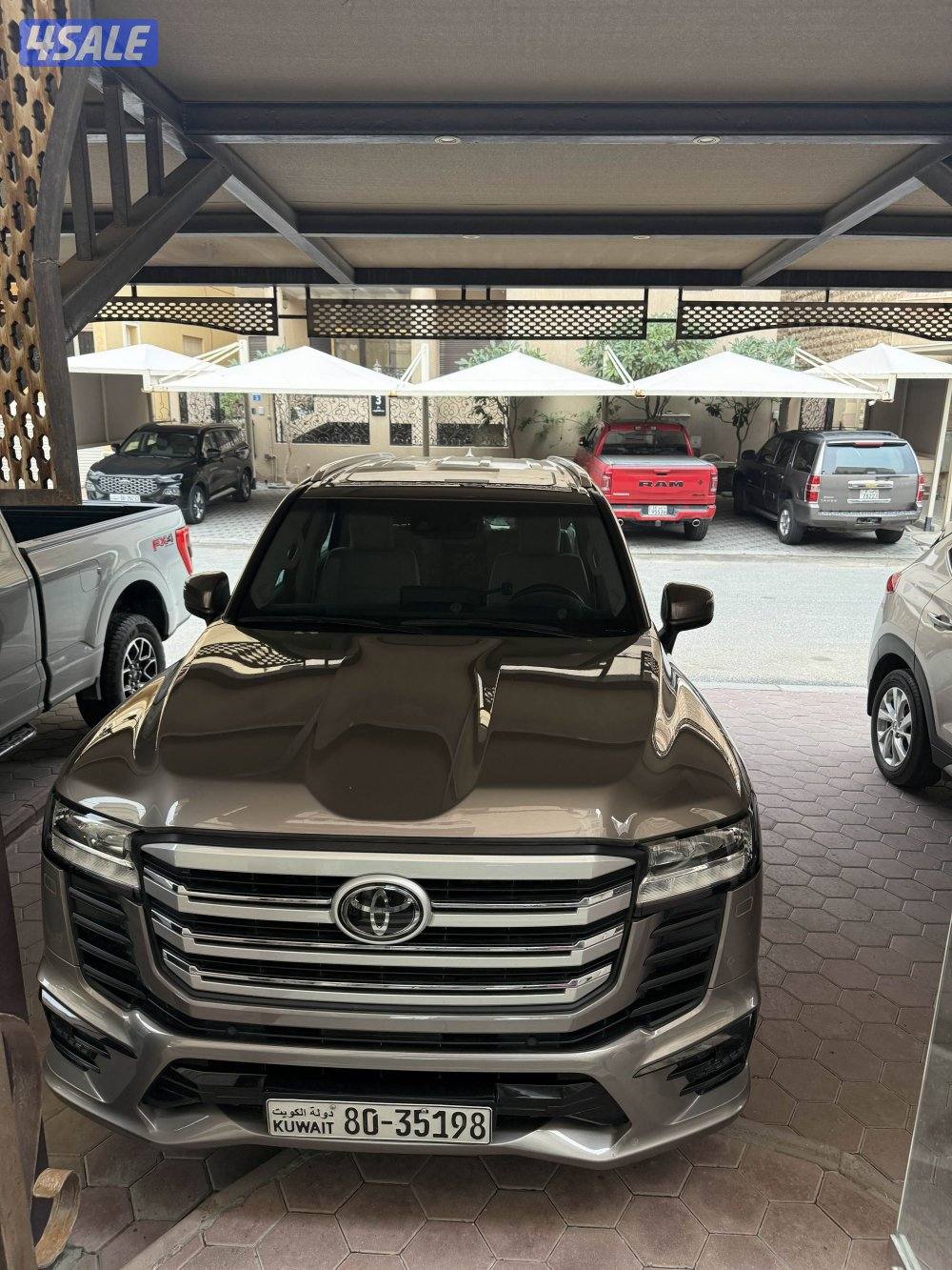 للبيع لاندكروزر تون تيربو6