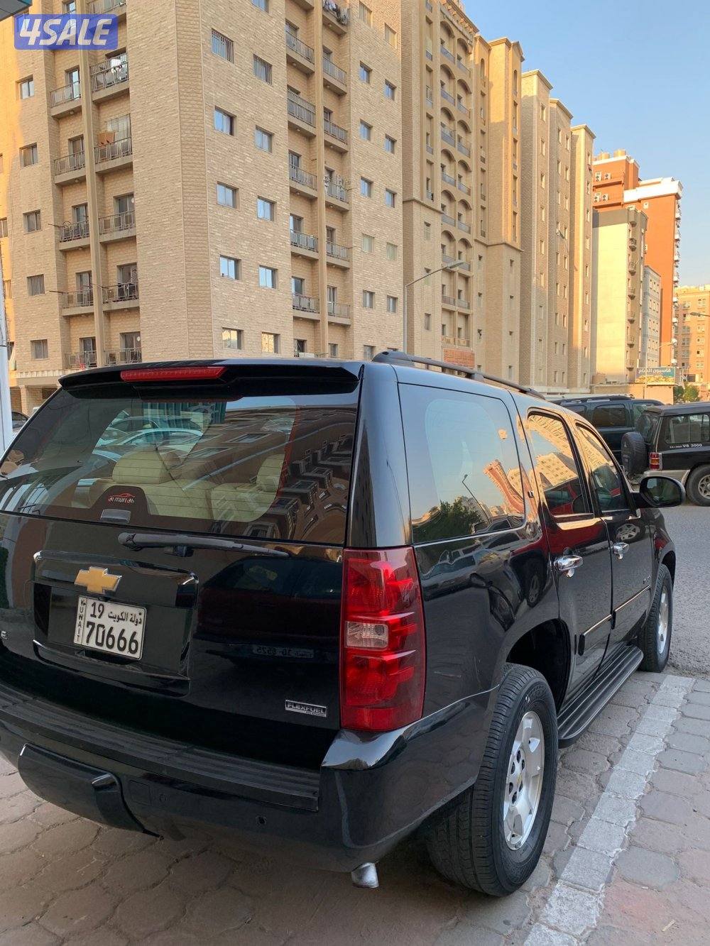 للبيع جيب تاهو موديل 2012صبغ الوكاله ماشي242الف1