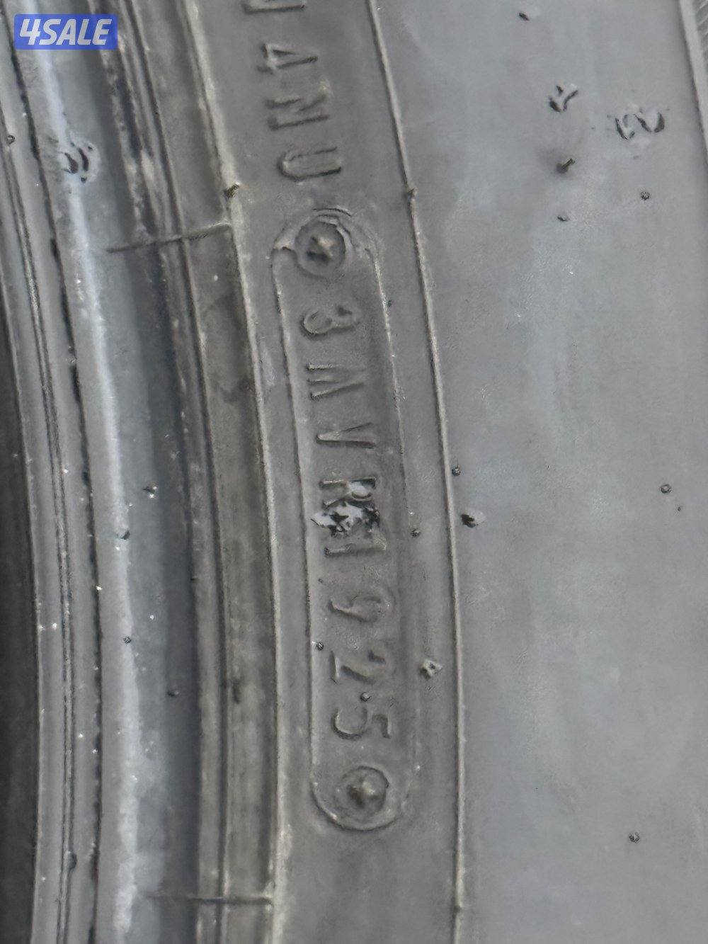 إطارات دنلوب (Dunlop) مستخدمة لمدة شهر1