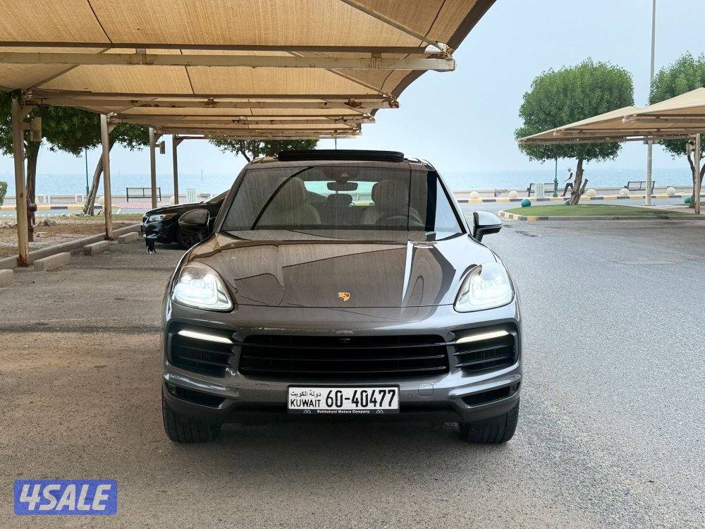 للبيع : بورش كايين موديل : 2021 عداد : 63 الف4