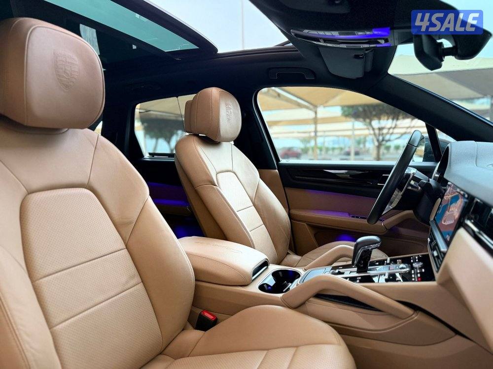 للبيع : بورش كايين موديل : 2021 عداد : 63 الف8