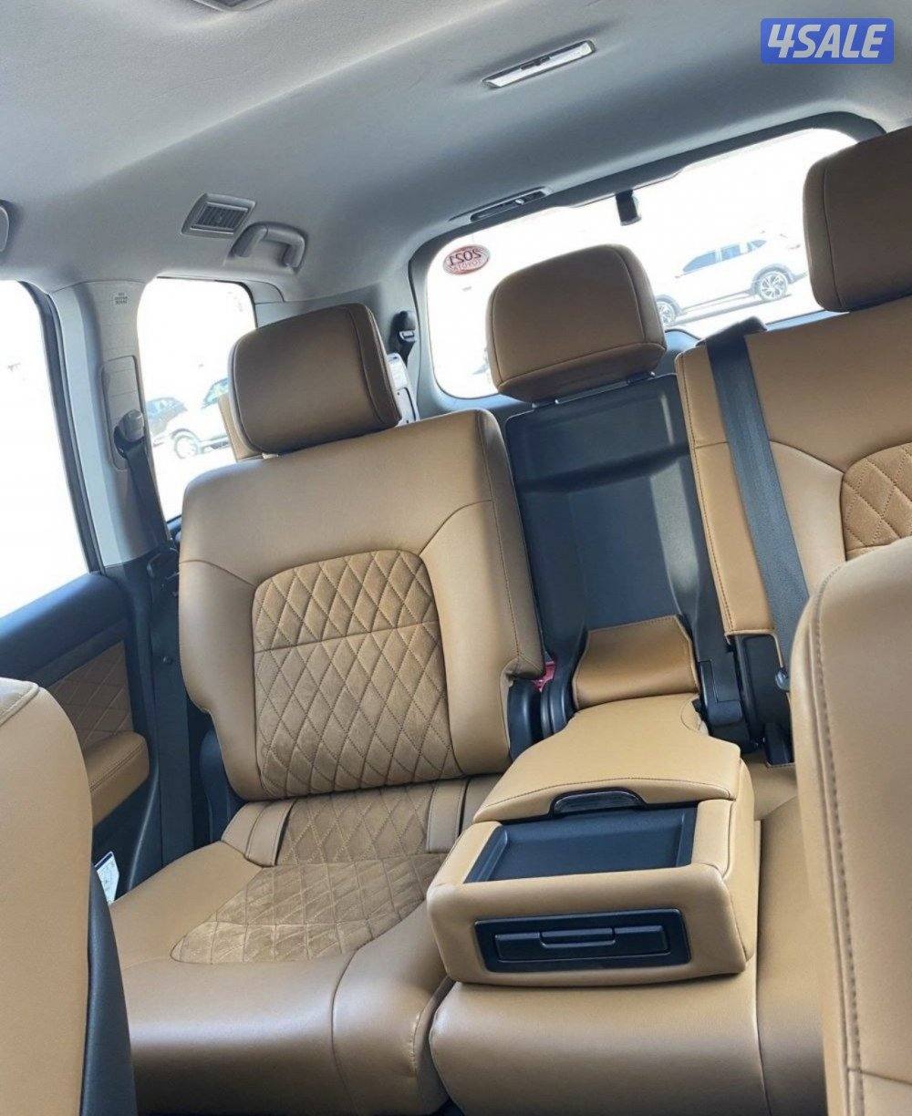 لاند كروزر GXR V8 GRAND TOURING Signature6