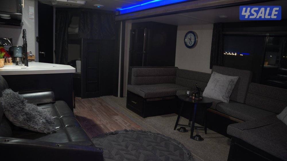 كشته كامله للبيع مع الكرفان امريكي 29 شروكي20213