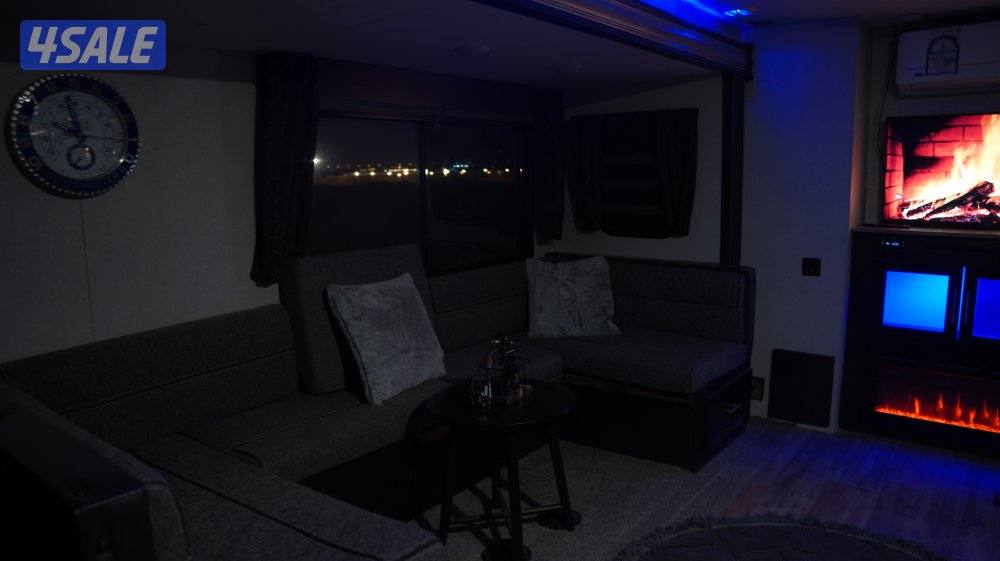 كشته كامله للبيع مع الكرفان امريكي 29 شروكي20217