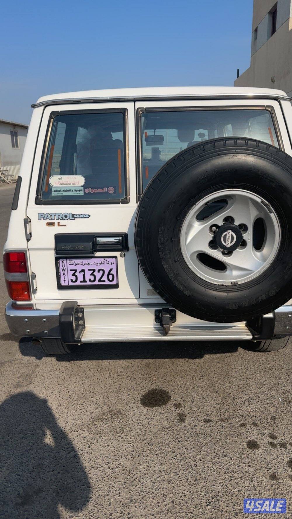 سفاري مديل ١٩٩٧ وارد السعودية ماشي ٣١١ قير عادي ثلاجتين شرط الفحص1