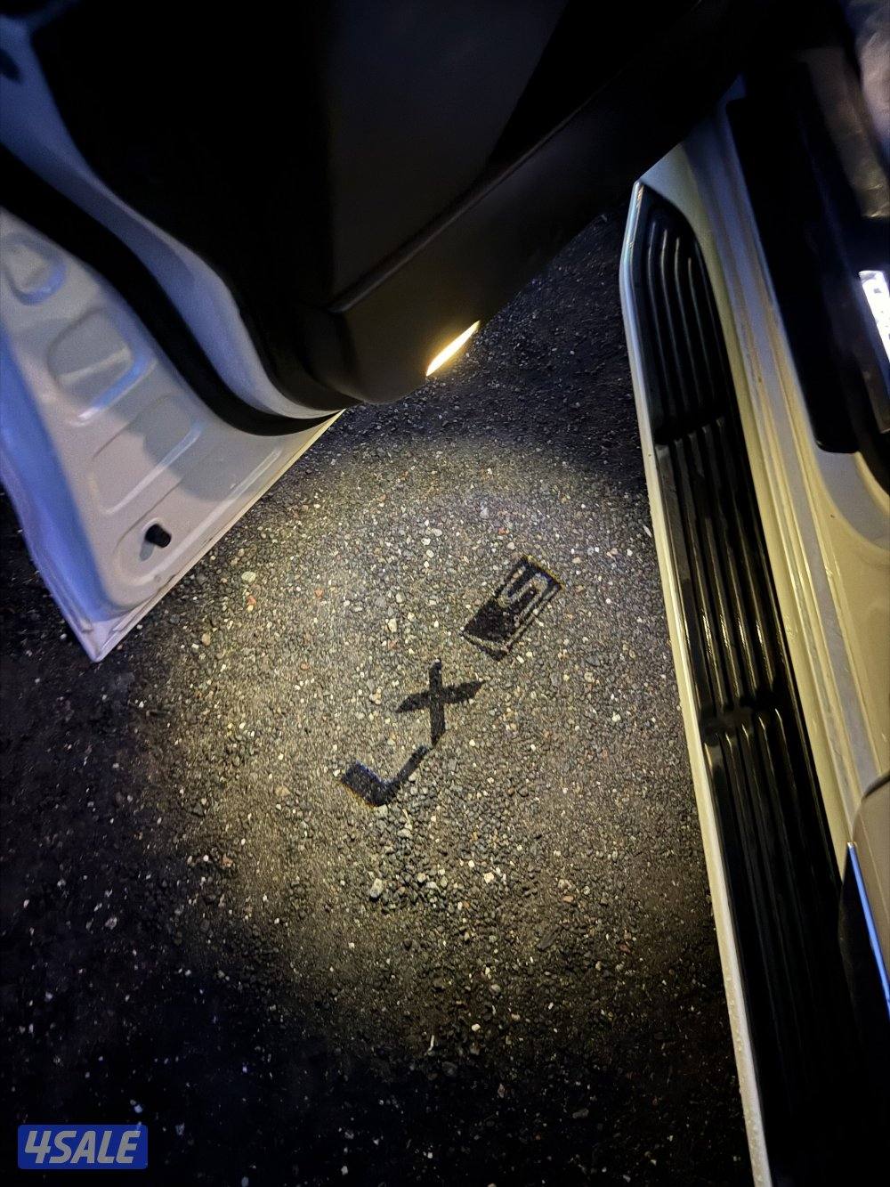 للبيع لكزاس موديل 2018 اس سبورت10