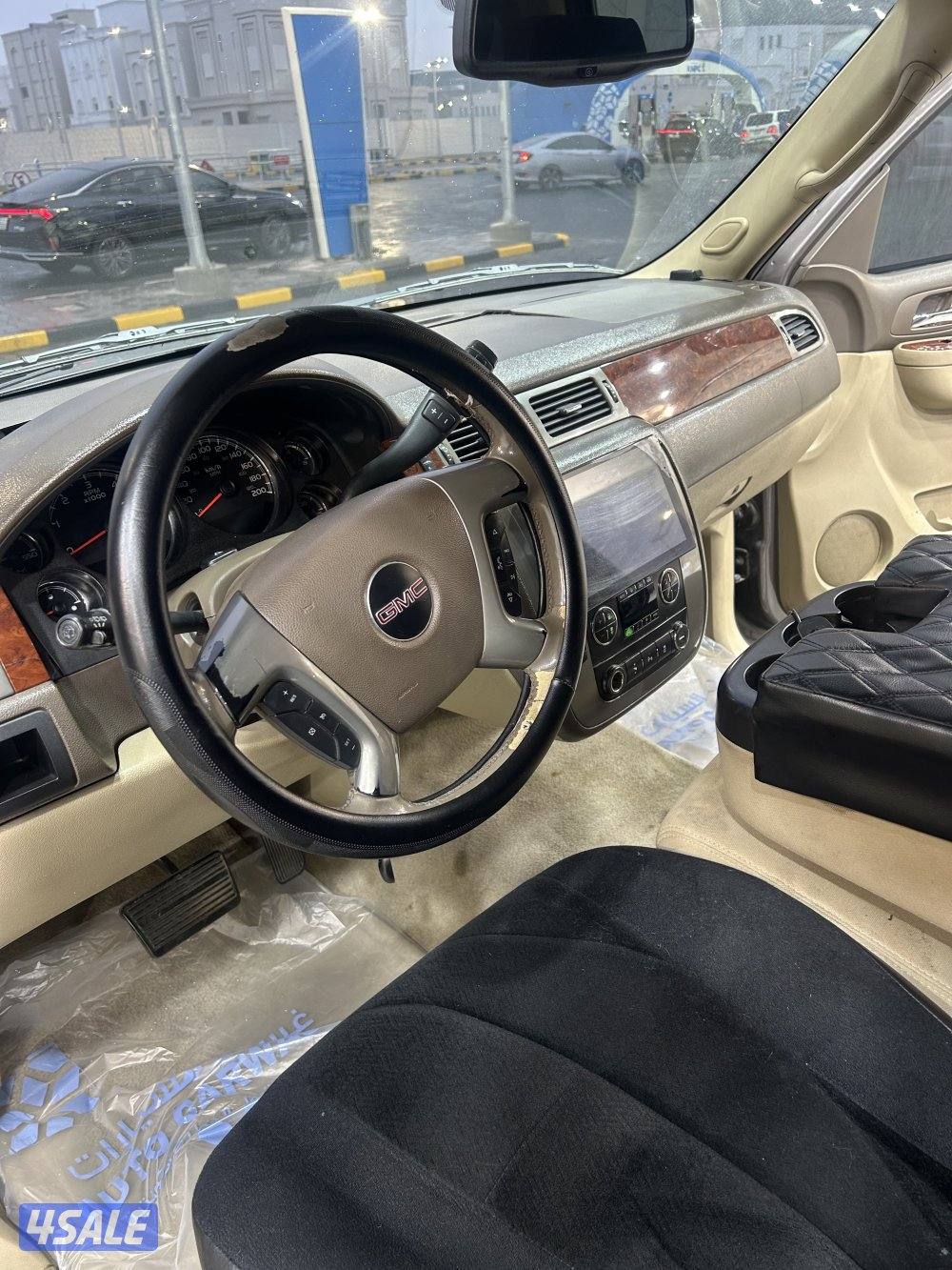 حولي الكويت GMC YUKON XL6