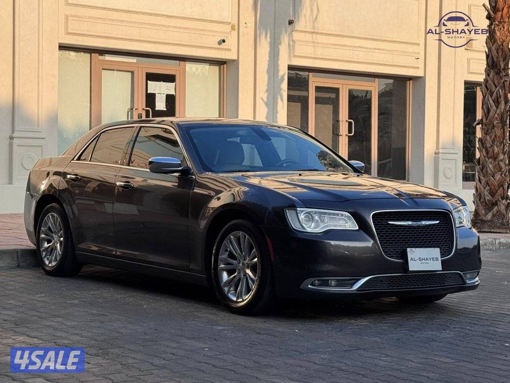 كرايزلر C300 بحالة ممتازة 20221