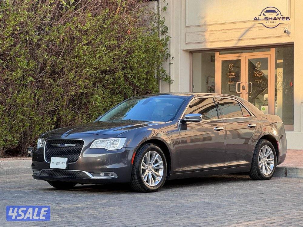 كرايزلر C300 بحالة ممتازة 20224