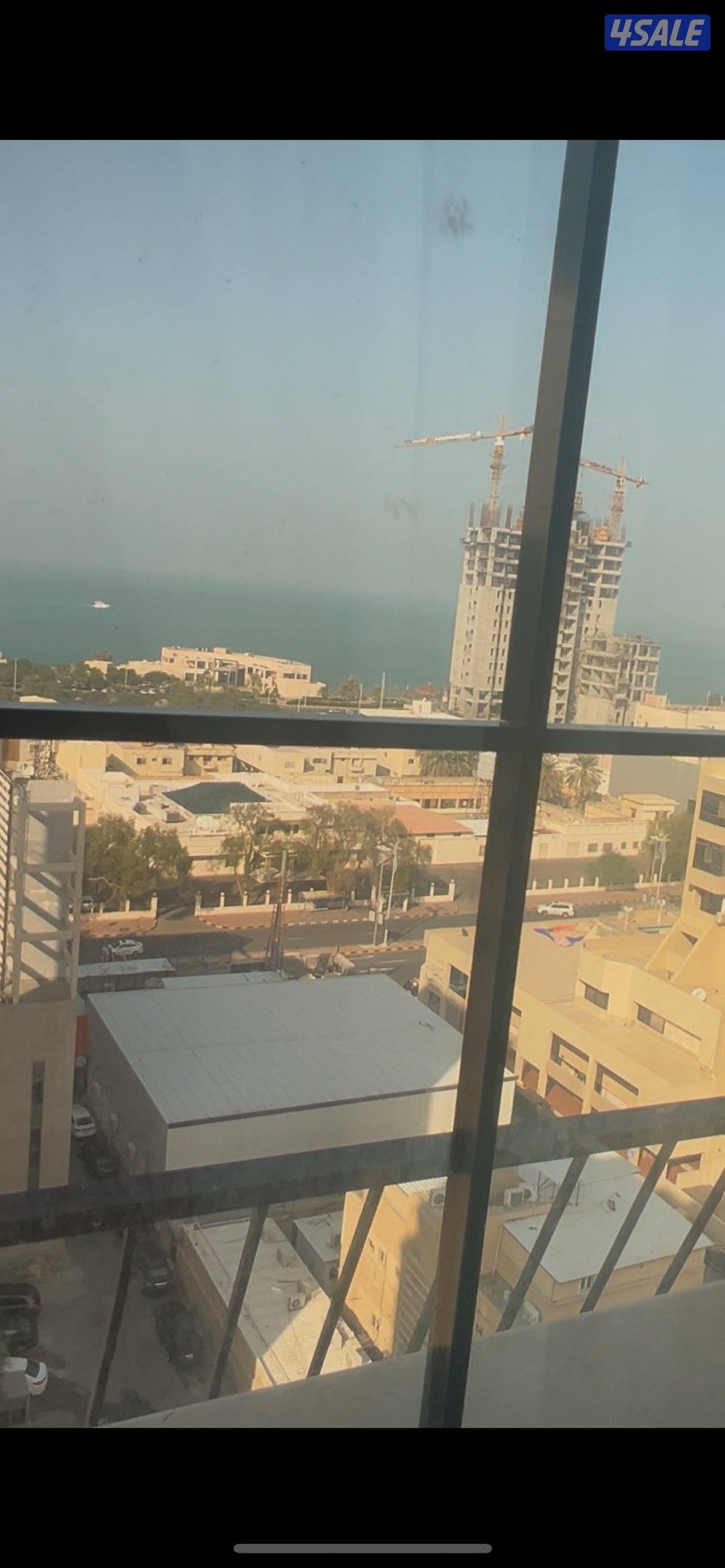 شقة مفروشة جديدة خلو غرفة ماستر حمام ومطبخ وصالة إطلالة بحرية السالمية3