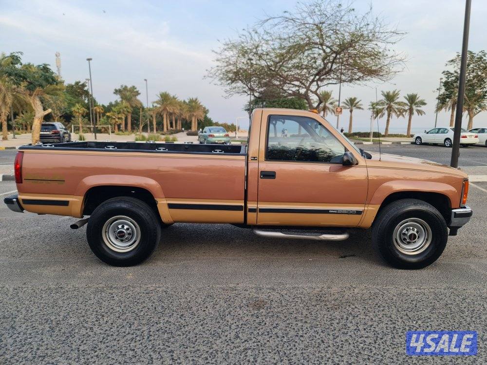 للبيع وانيت سلفرادو قير عادي دبل0