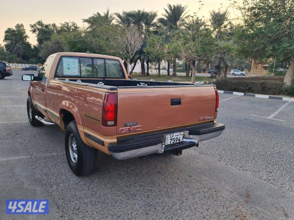 للبيع وانيت سلفرادو قير عادي دبل4