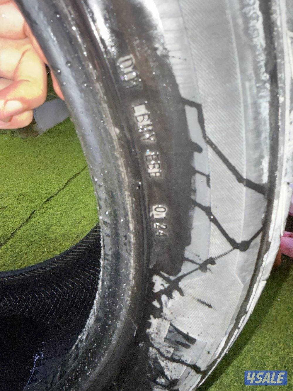 للبيع تواير استعمال خفيف7