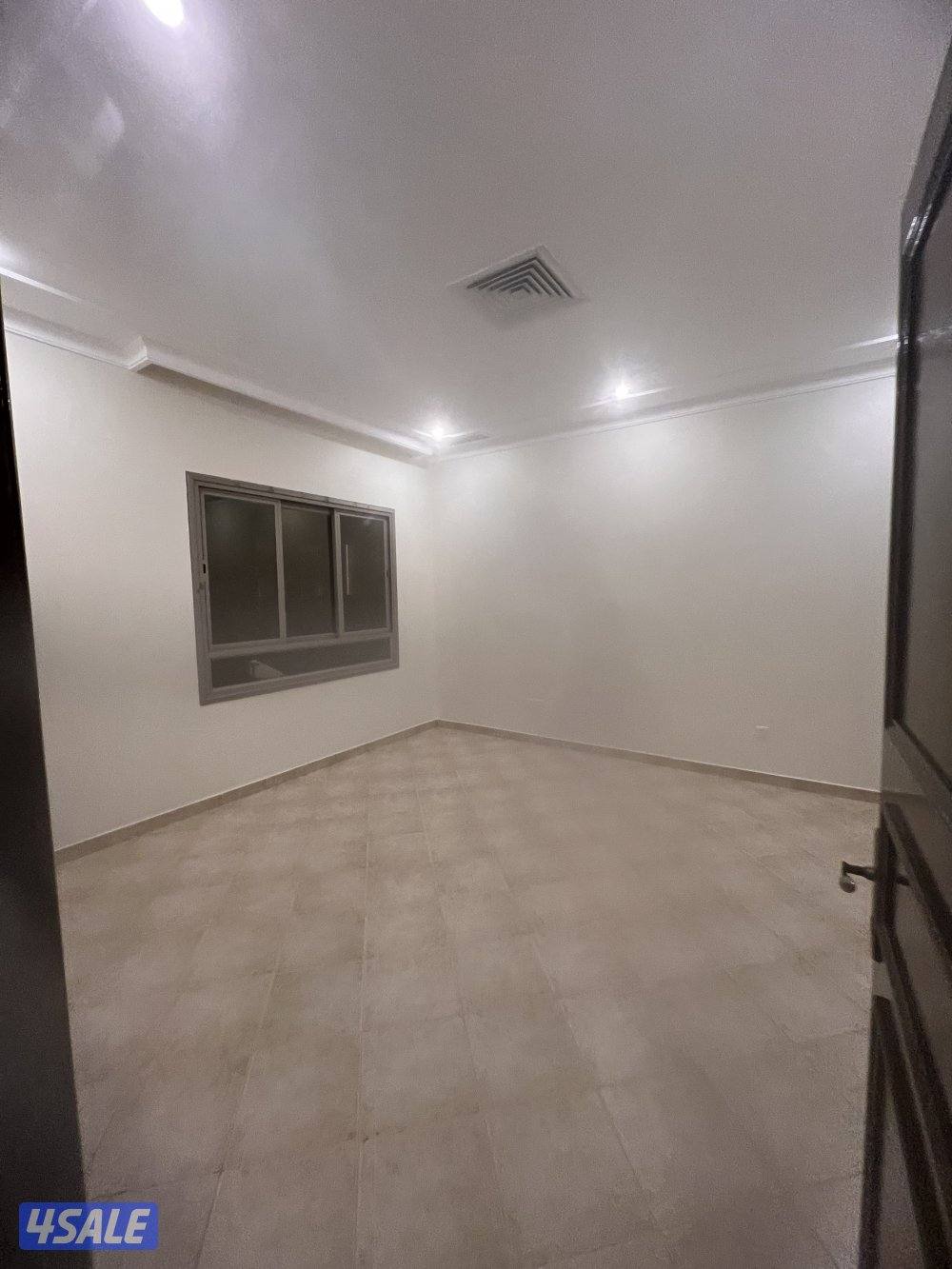 للإيجار شقه في القادسيه مساحات واسعه4