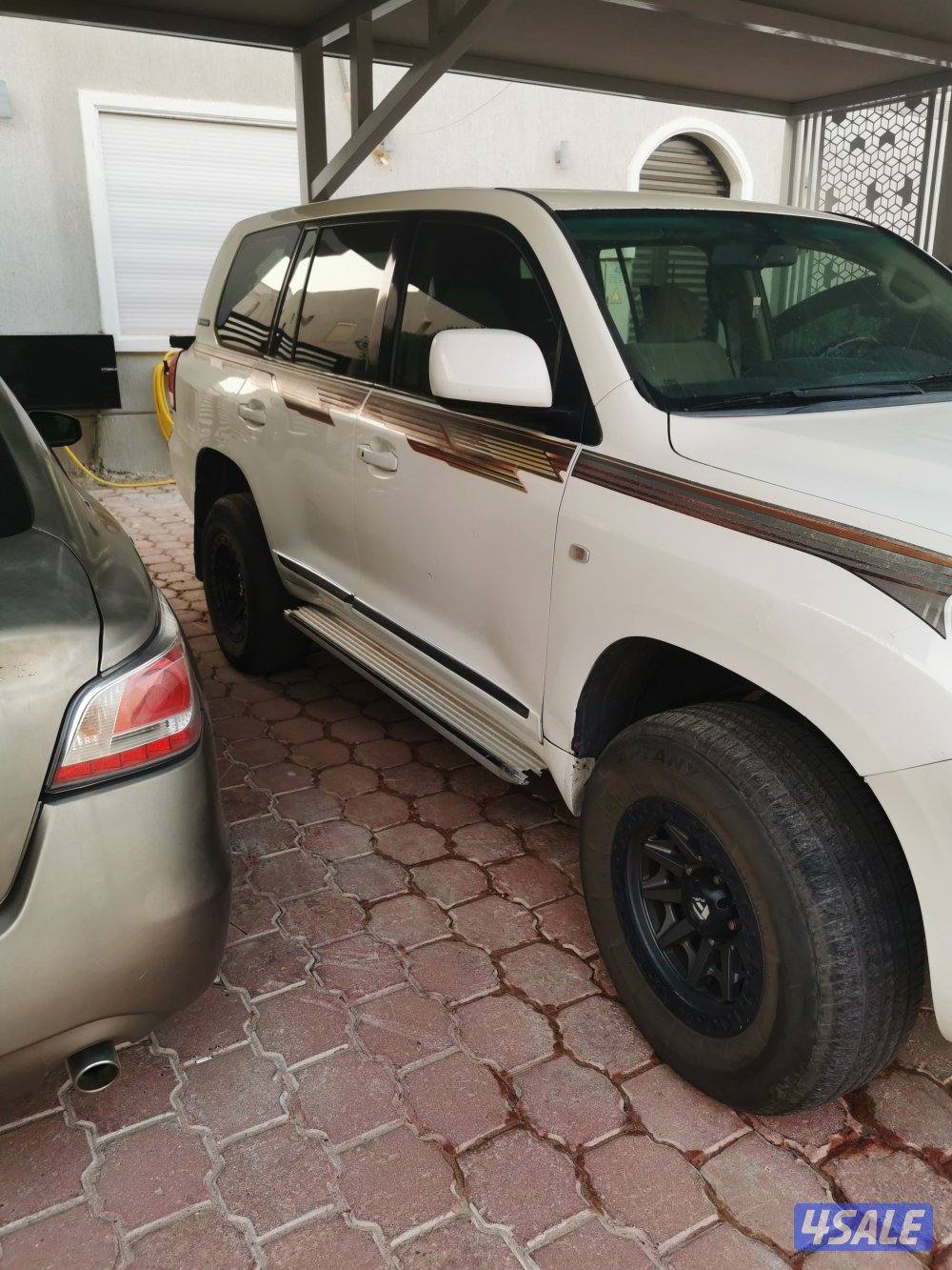 للبيع لاند قير عادي اساس موديل ٢٠٠٩ شرط الفحص قير مكينه شاصي البدي مص1