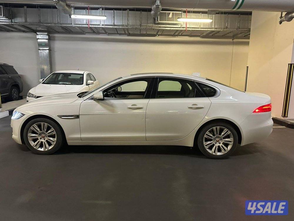 Jaguar XF 20184