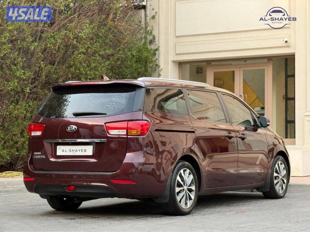 كارنفال 2017 عداد 150 الف بحالة ممتازة4