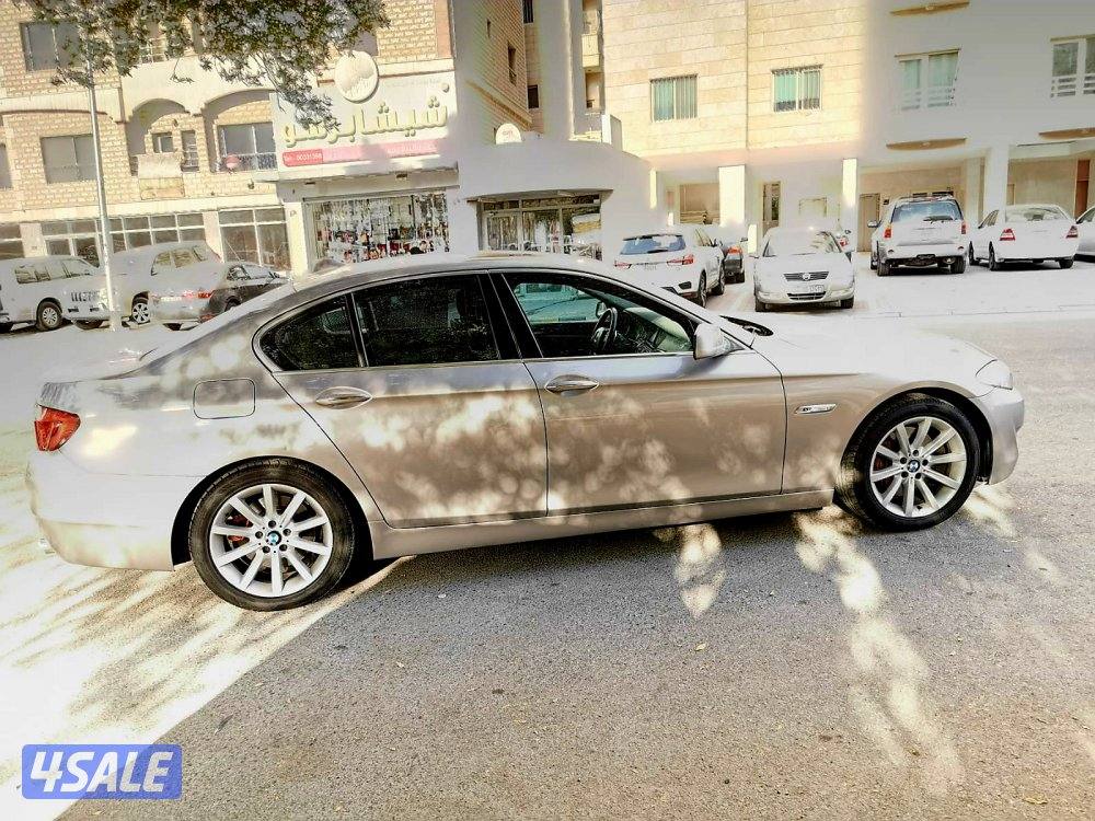bmw 535i 2012 صبغ المصنع بحالة فوق الممتازة سيرفيس منتظم حتي الآن3
