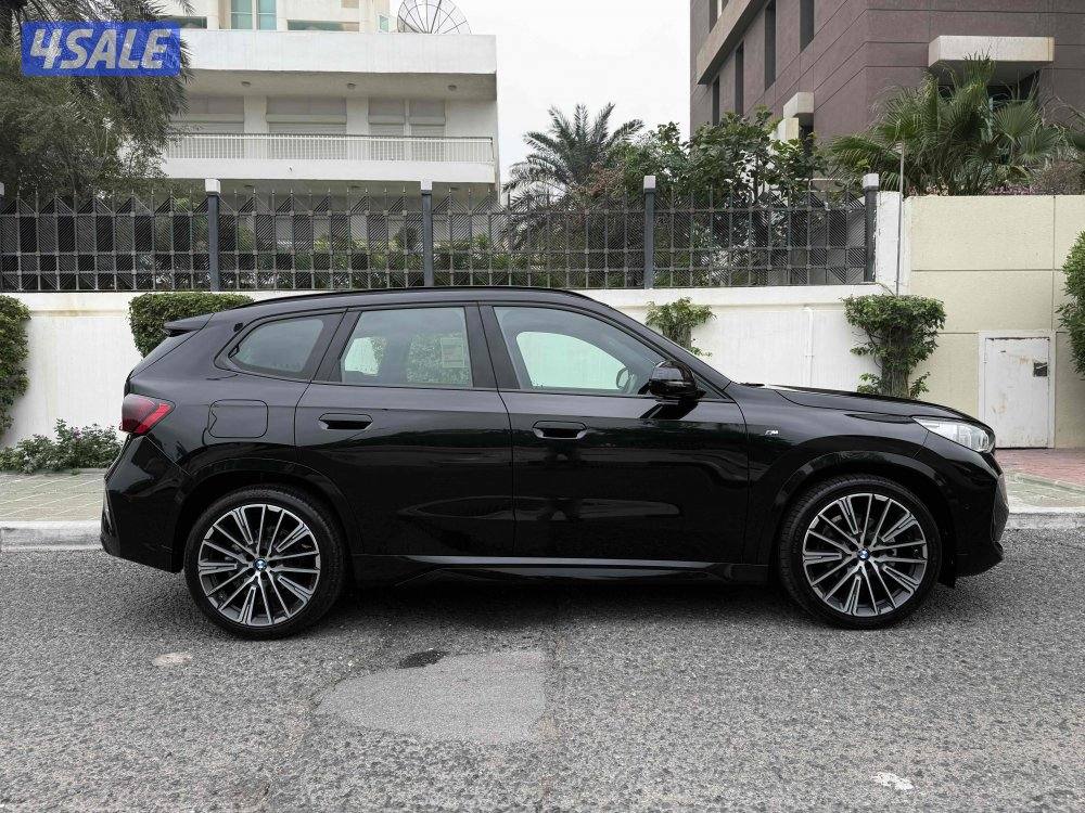 بي ام دبليو X1 كت ام سبورت 2023 عداد 35 الدرجة الأولى صبغ وكالة6