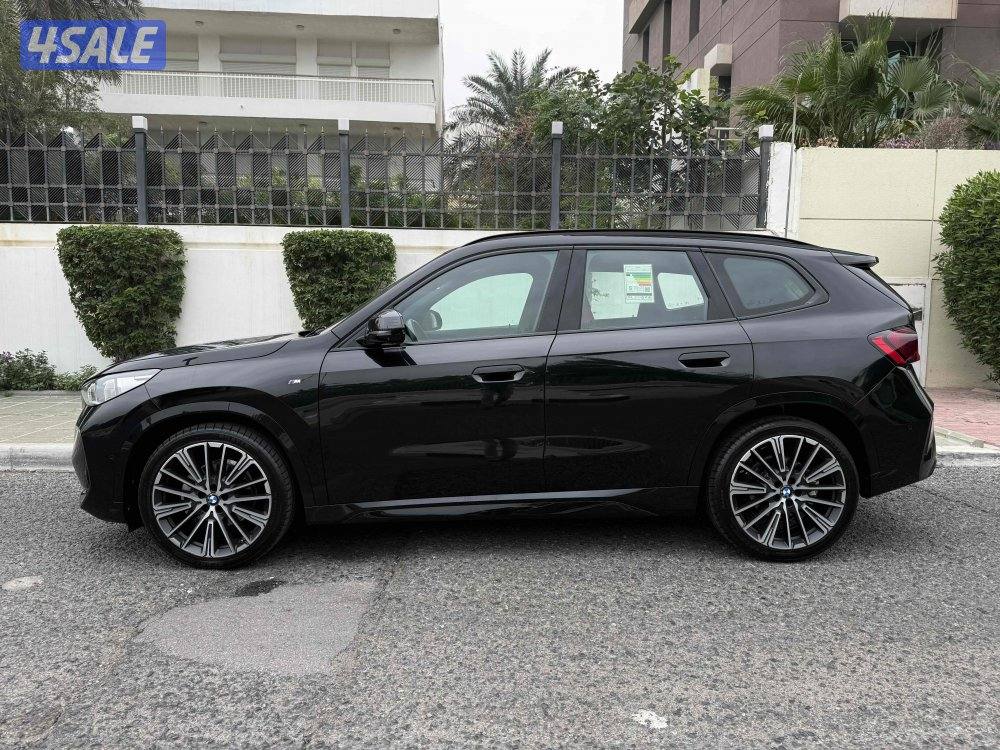 بي ام دبليو X1 كت ام سبورت 2023 عداد 35 الدرجة الأولى صبغ وكالة5