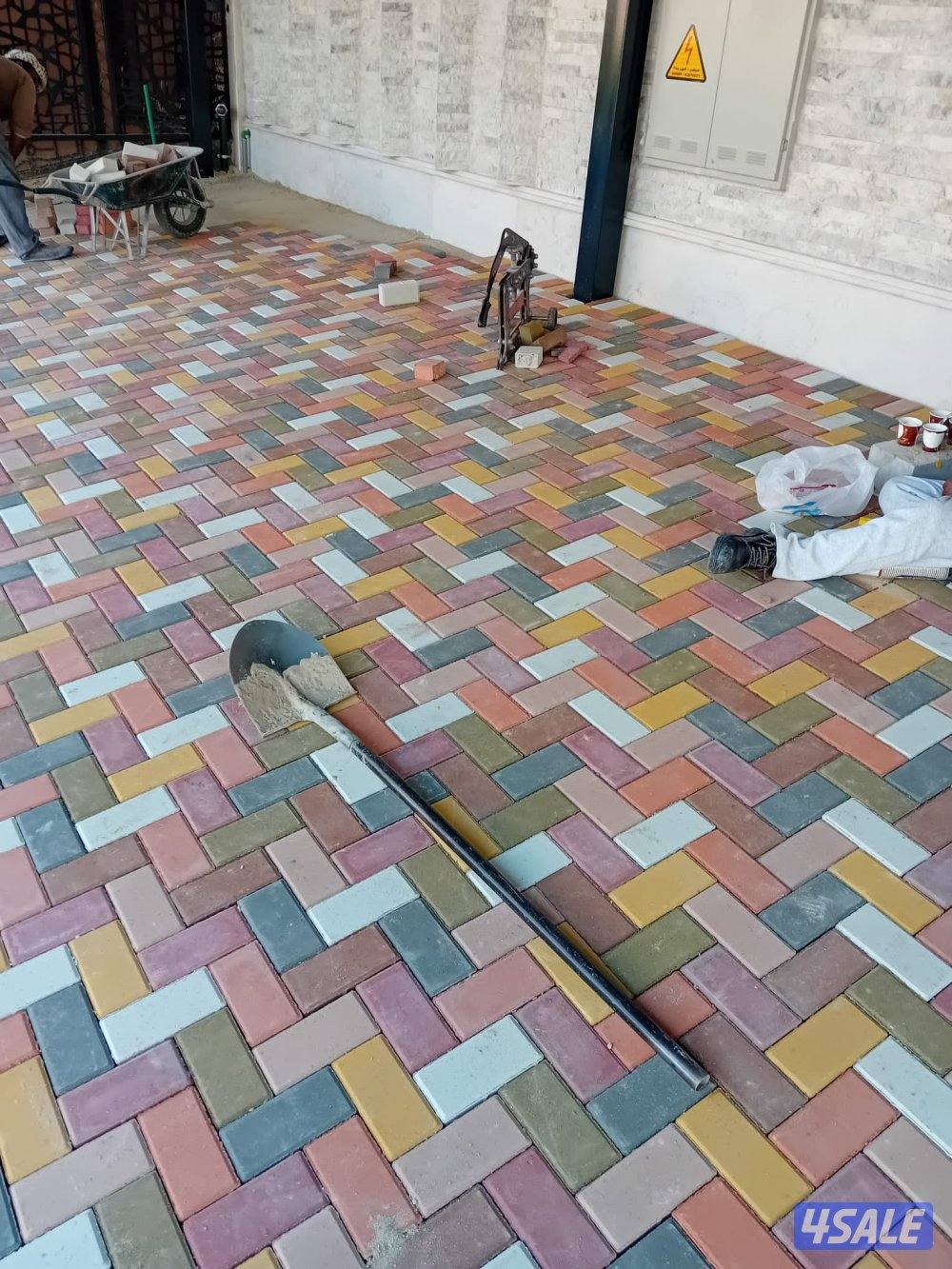 ابو محمد معلم تركيب بلاط متداخل وكربستون وكاشي وصبت موزاييك ارضيات0