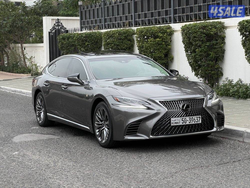 لكزس LS500 موديل 2018 عداد 52 الدرجة الأولى الساير صبغ وكالة1