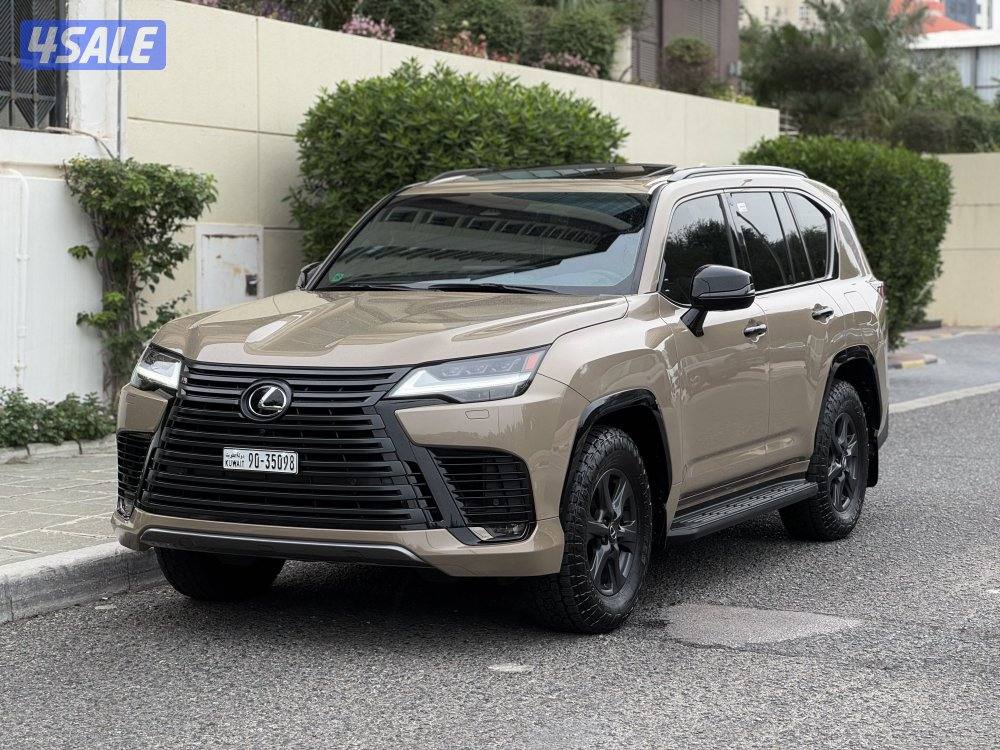 لكزس LX600 اوفر تريل 2025 عداد12 الدرجة الأولى الساير صبغ وكالة0