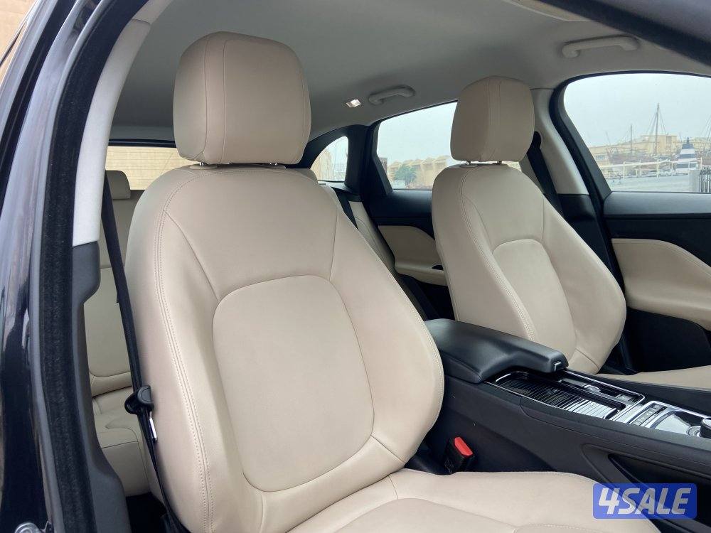 جاكوار Fpace موديل 2018 _عداد /70 الف كم فقط سيرفس وكاله11