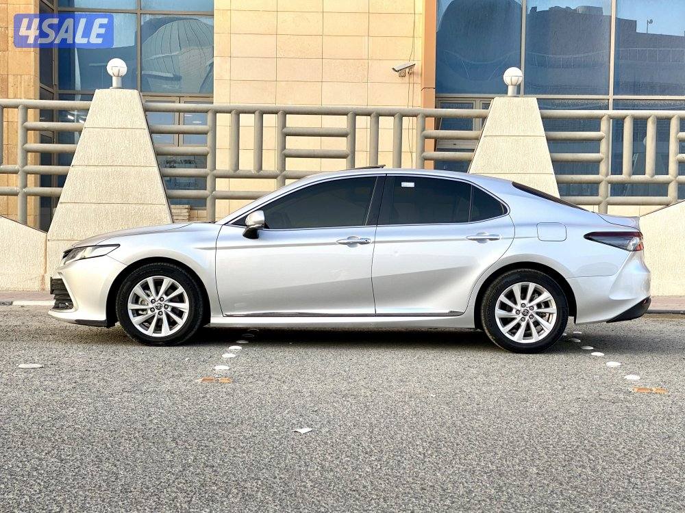 كامري 2023 GLE كامل المواصفات بحاله ممتازه1