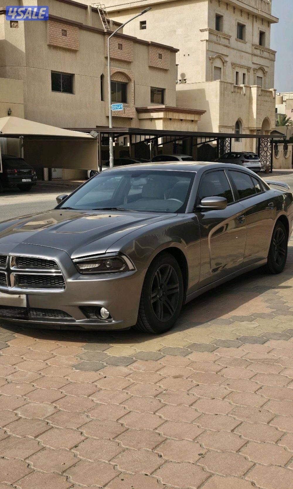 دودج شارجر RT بحالة نظيفة جدا موديل 20124