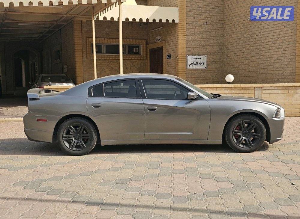 دودج شارجر RT بحالة نظيفة جدا موديل 20125