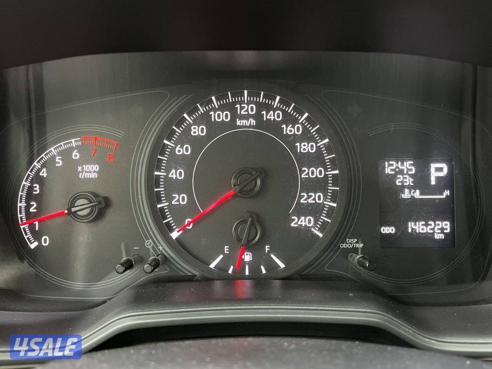 TOYOTA COROLLA 1.6L XLI STD OPTION4