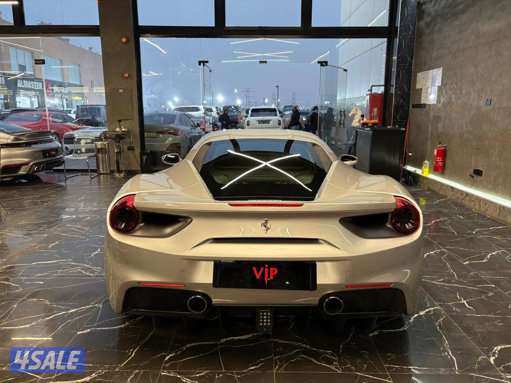 فيراري 488 GTB6