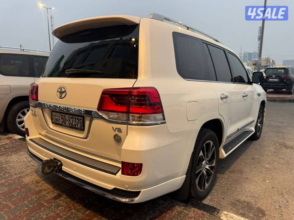 لاند كروز GX.R V8 تورنق 2021 الساير عداد ٢٤٨ ألف شرط الفحص صبغ وكاله7