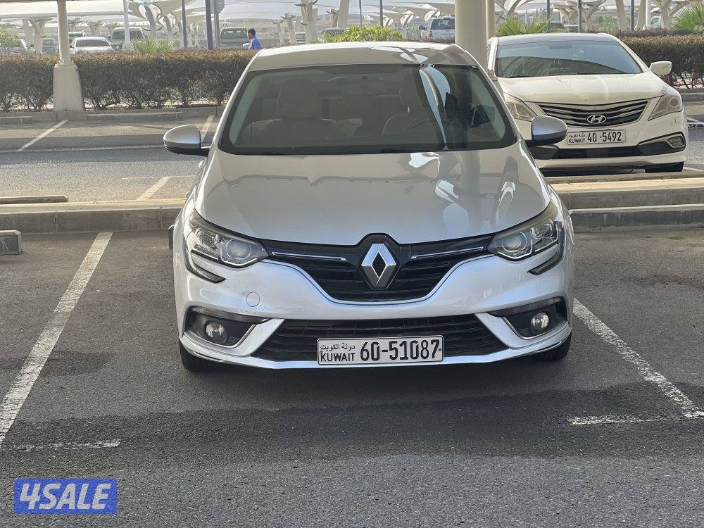 رينو ميجان موديل 2021 بحالة ممتازة4