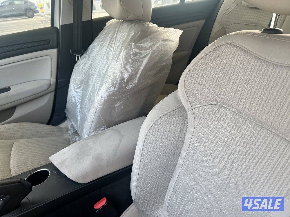 رينو ميجان موديل 2021 بحالة ممتازة9