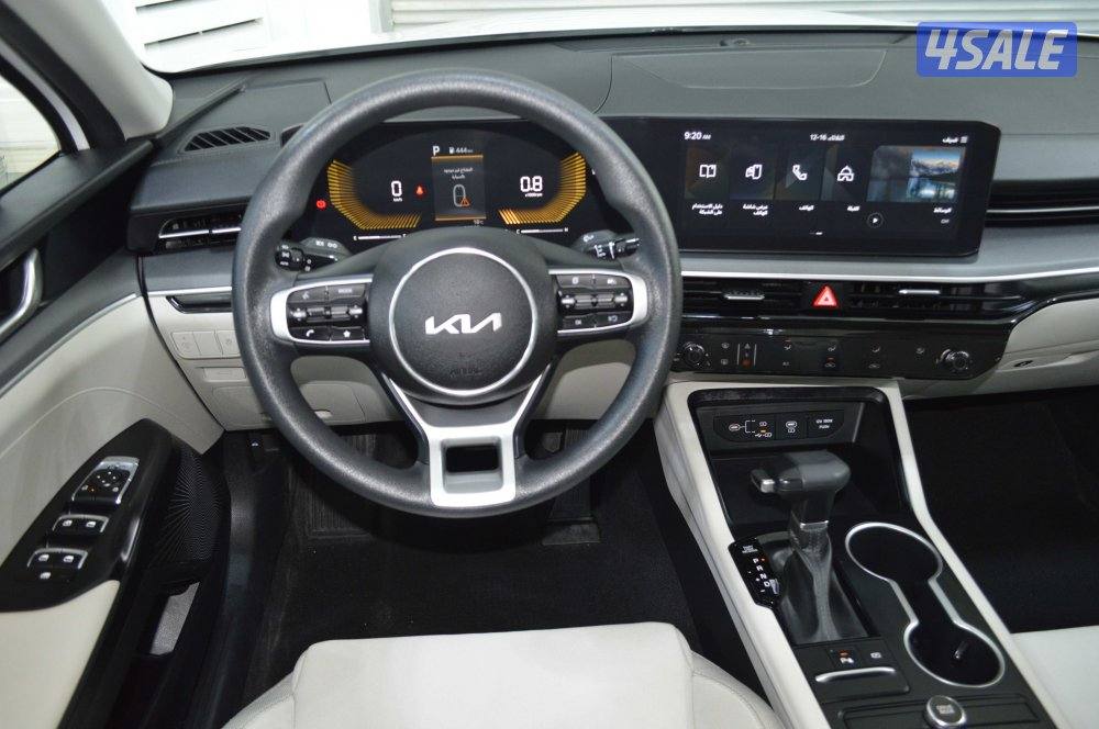 Kia K5 2024 – LX 2.5L FWD (Excellent Condition)5
