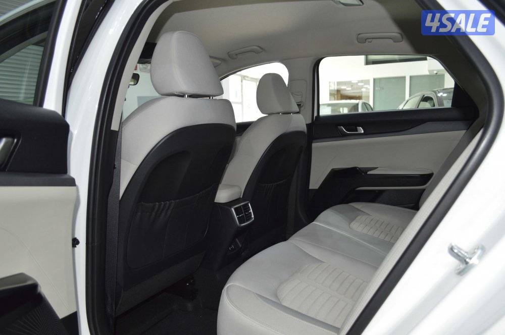 Kia K5 2024 – LX 2.5L FWD (Excellent Condition)9